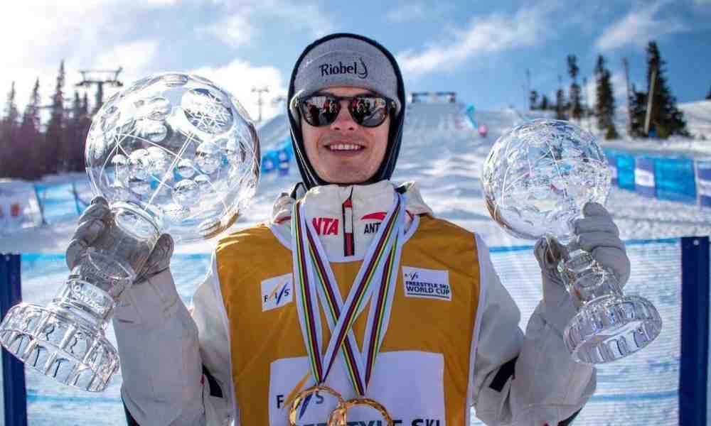 Quelle est la marque de ski de Mikael Kingsbury ?